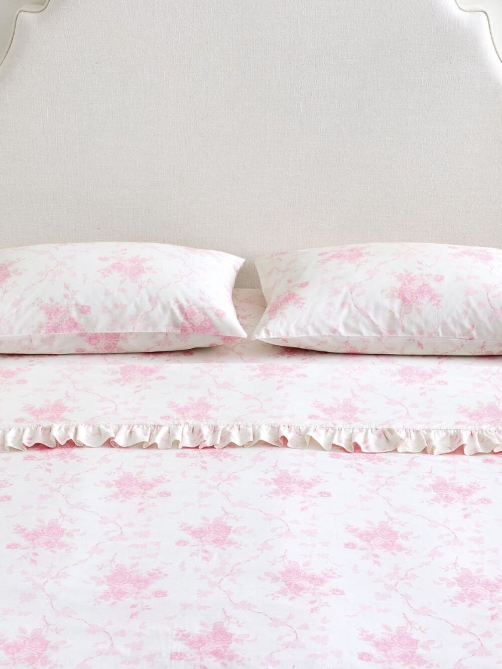 LoveShackFancy x Pottery Barn NWT Rose Ruffle Pillowcases Standard - Picture 7 of 9